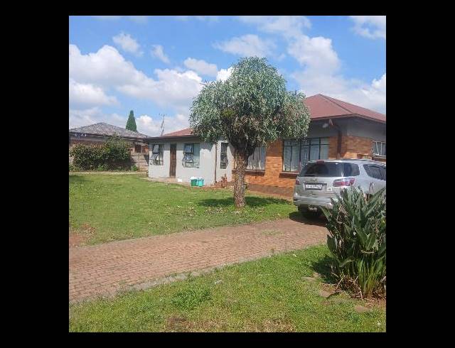 6 BEDROOM HOUSE FOR SALE IN GLEN MARAIS